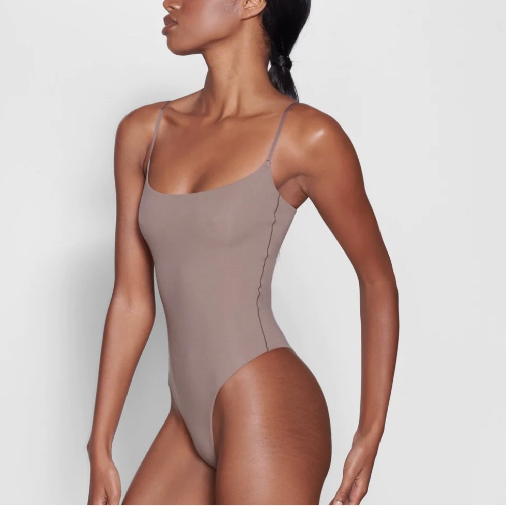 Skims fit everybody cami bodysuit